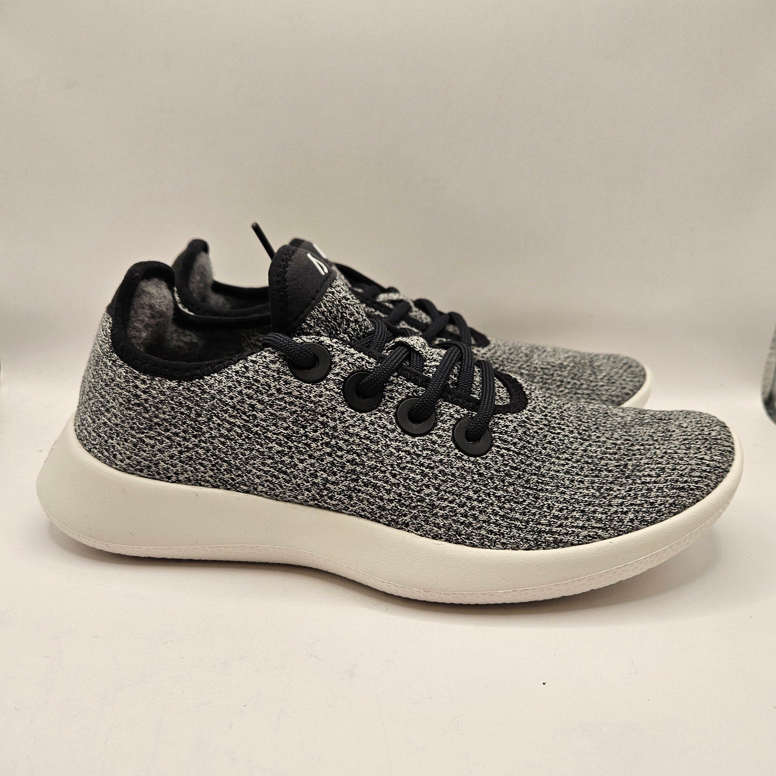 ALLBIRDS MEN'S 8 TR TREE RUNNERS DARK GRAY BLACK SNEAKERS NWOB