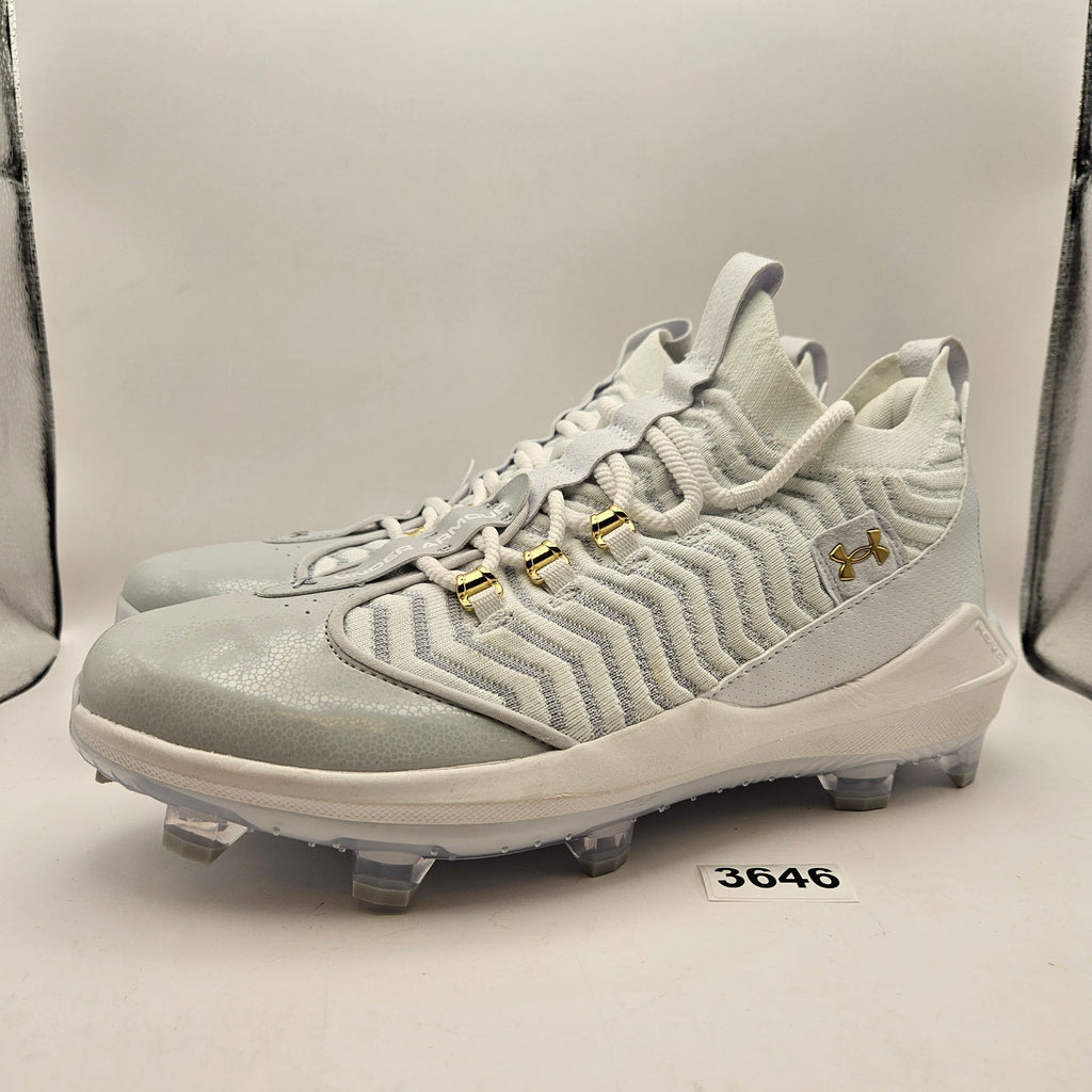 UNDER ARMOUR MEN'S 12 YARD LOW ST BASEBALL CLEATS WHITE GOLD 3027444-100 NWOB