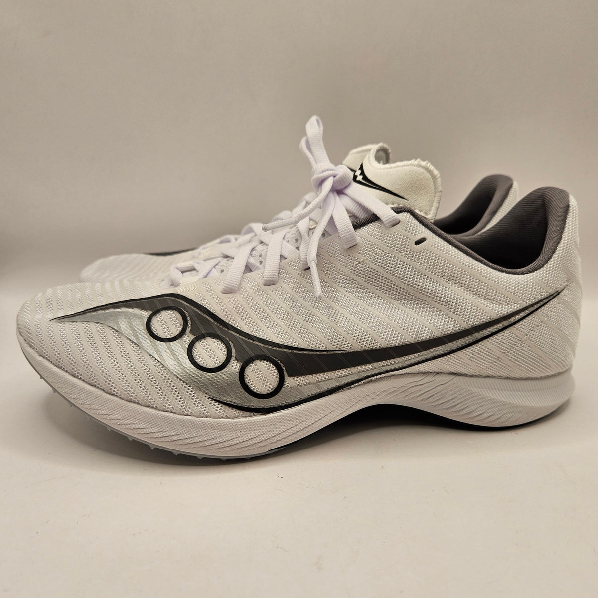 SAUCONY MEN'S 8 VELOCITY MP WHITE SILVER MID DISTANCE TRACK & FIELD S29099-01