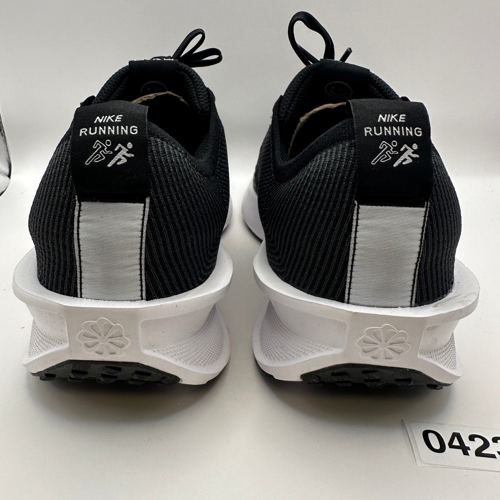 NIKE Women's 12 Interact Run Black/White Running Sneaker fd2292-003