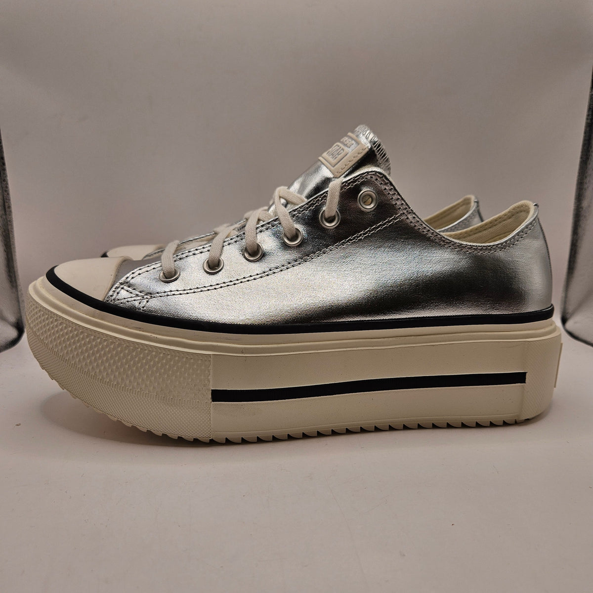 CONVERSE MEN'S 9.5 CHUCK TAYLOR DOUBLE STACK PLATFORM SILVER METALLIC A16406C