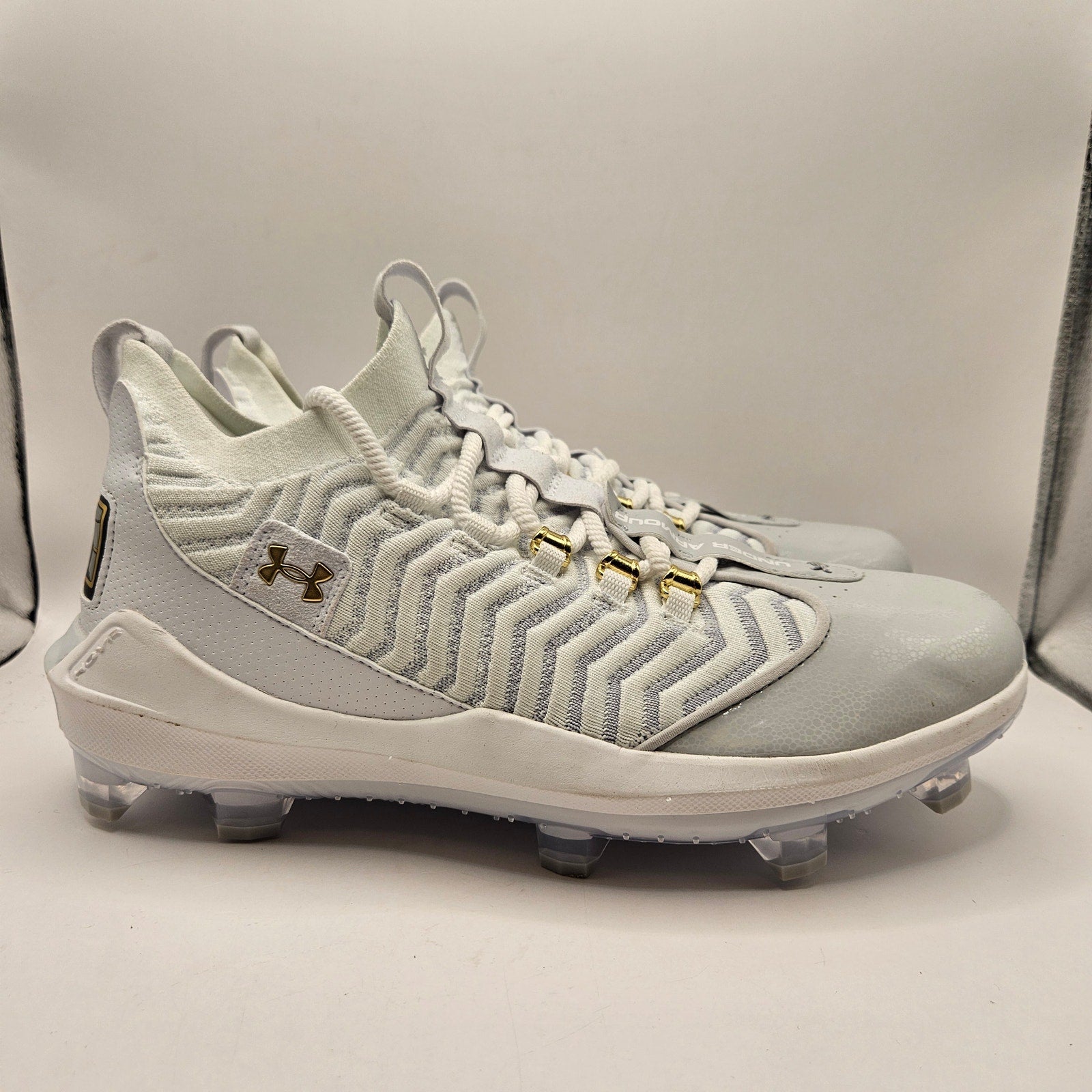 UNDER ARMOUR MEN'S 11.5 HARPER 9 PRO TPU CLEATS WHITE GRAY GOLD 3027444-100 NWOB