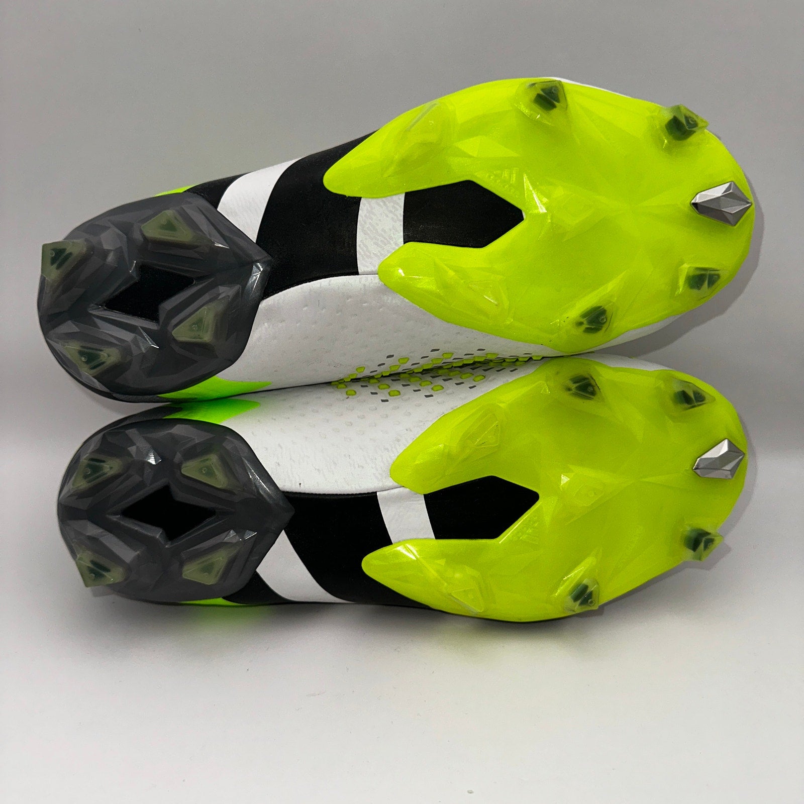 Adidas Predator Accuracy .1 Men sz 7 Soccer Cleats White Green GZ0035