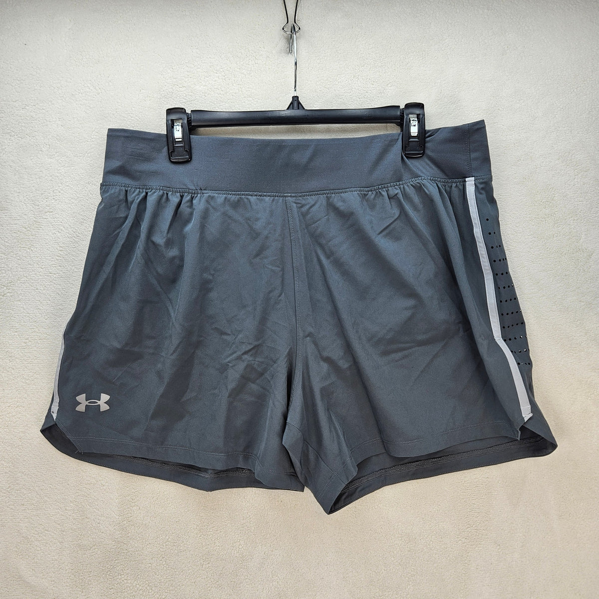 UNDER ARMOUR MEN'S XL SPEEDPOCKET 5" INSEAM LINED BLACK RUNNING SHORTS NWT