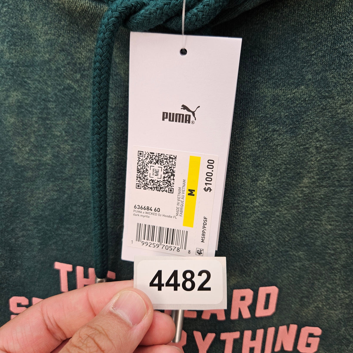 PUMA MEN'S MEDIUM WICKED GRAPHIC PRINT PULLOVER HOODIE ACID GREEN 636684-60