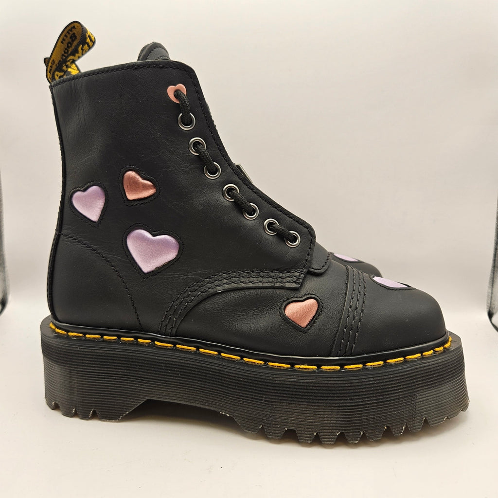 DR MARTENS WOMEN'S 6 SINCLAIR HEART BLACK ZIP UP COMBAT BOOTS NWOB