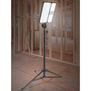 ULINE JOB SITE LIGHT RECHARGEABLE 30"X44-93" 3000 LUMENS RETAIL $125 NWOB