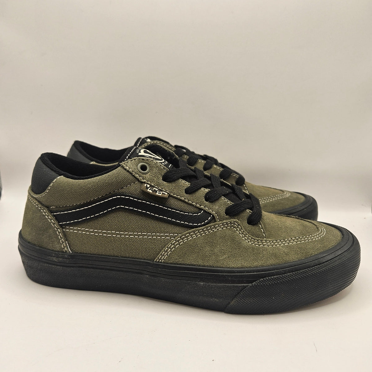 VANS MEN'S 8 ROWAN SKATE SHOES OLIVE GREEN BLACK NWOB
