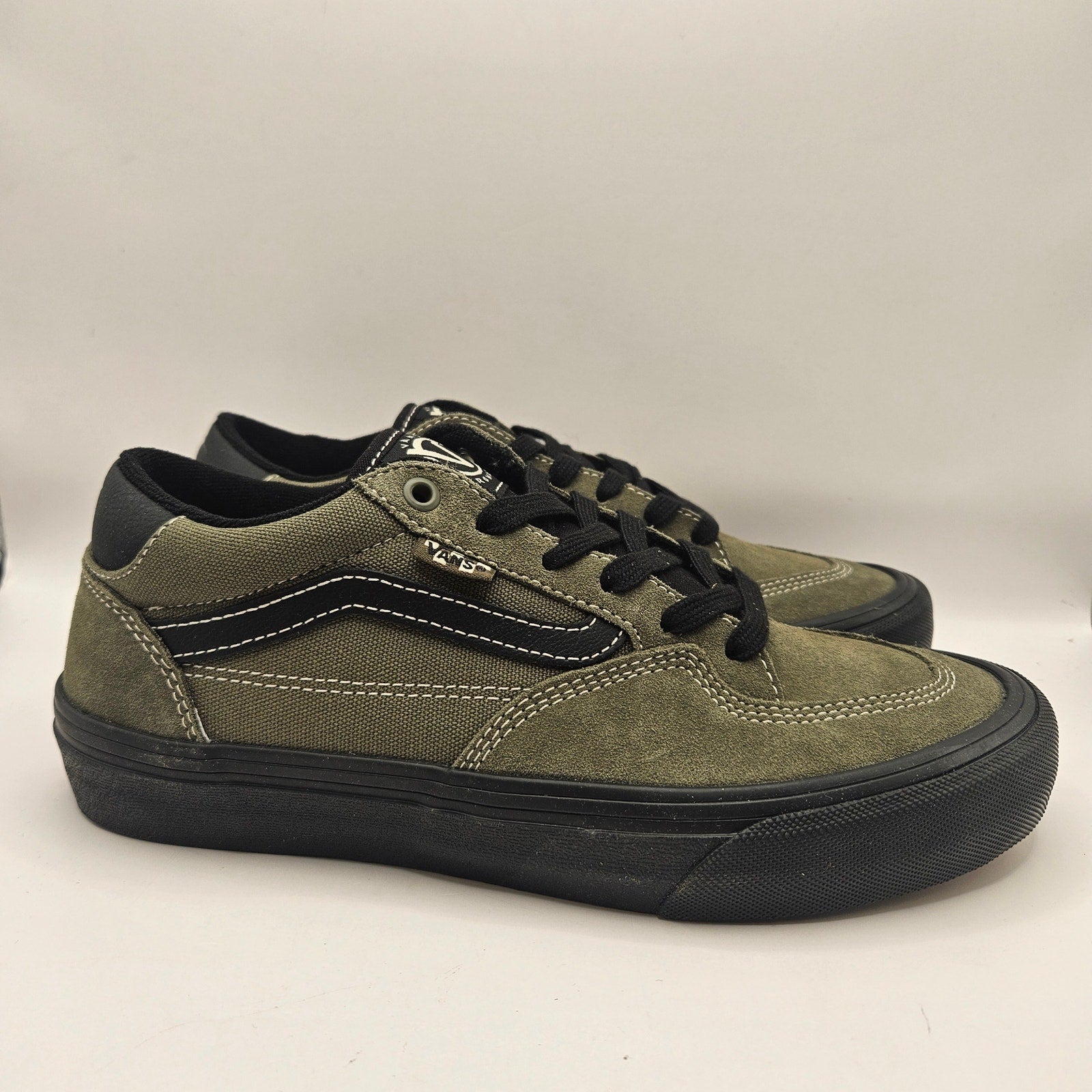 VANS MEN'S 8 ROWAN SKATE SHOES OLIVE GREEN BLACK NWOB