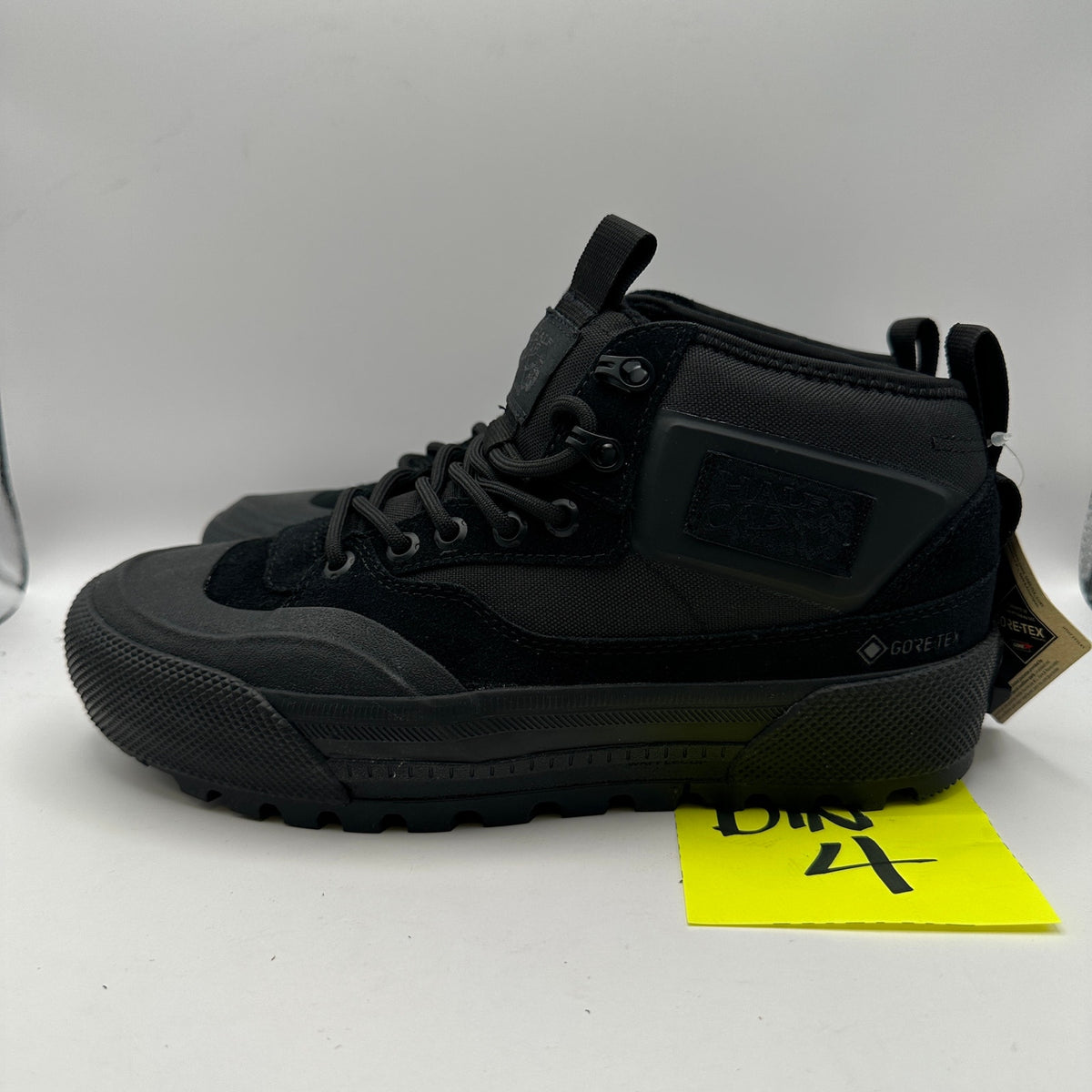 VANS Men's 7.5 Half Cab GORE-TEX MTE Black VN000CVMBKA NWOB