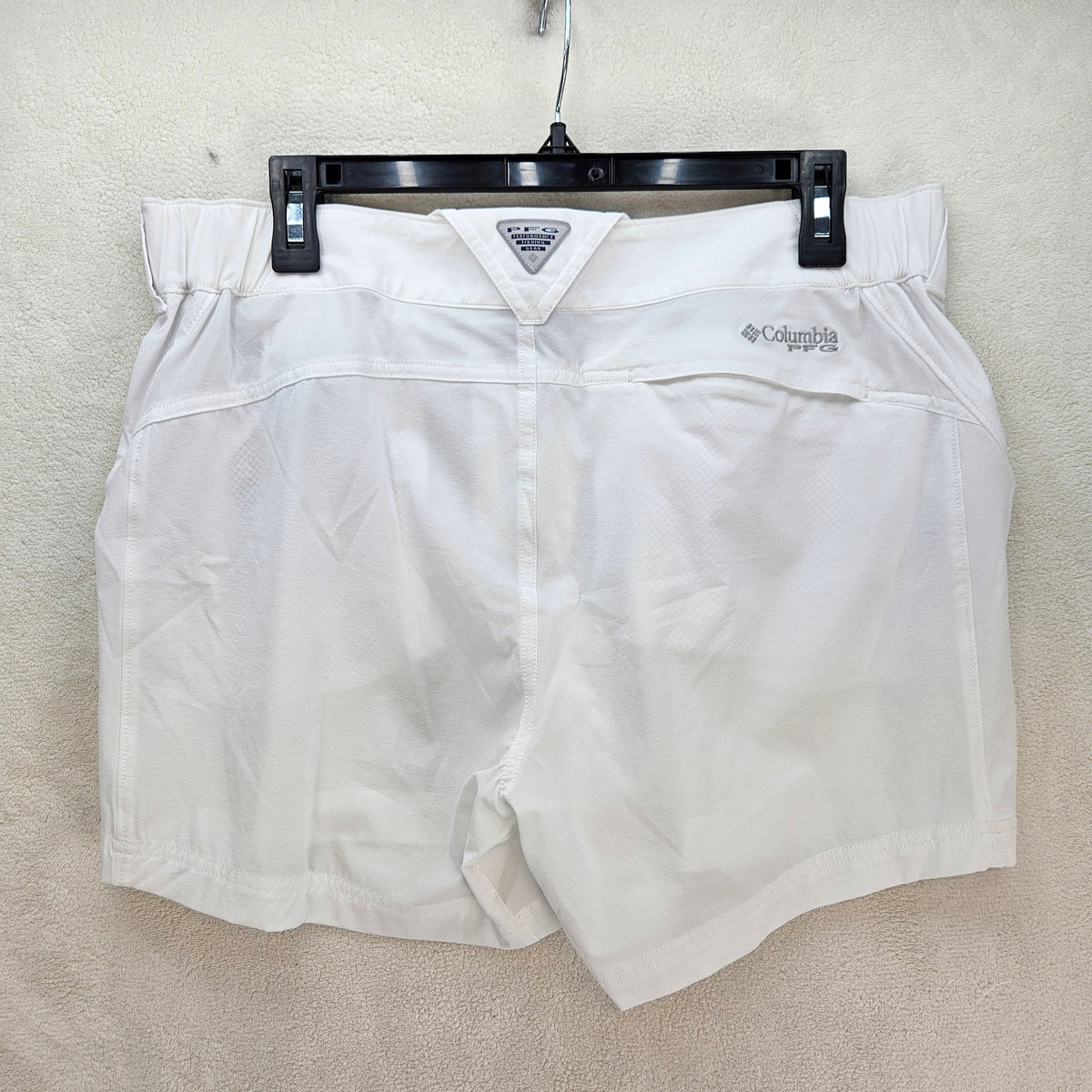 COLUMBIA WOMEN'S 12 PFG CORAL POINT III SHORTS WHITE OMNI SHADE UPF 50 FISHING