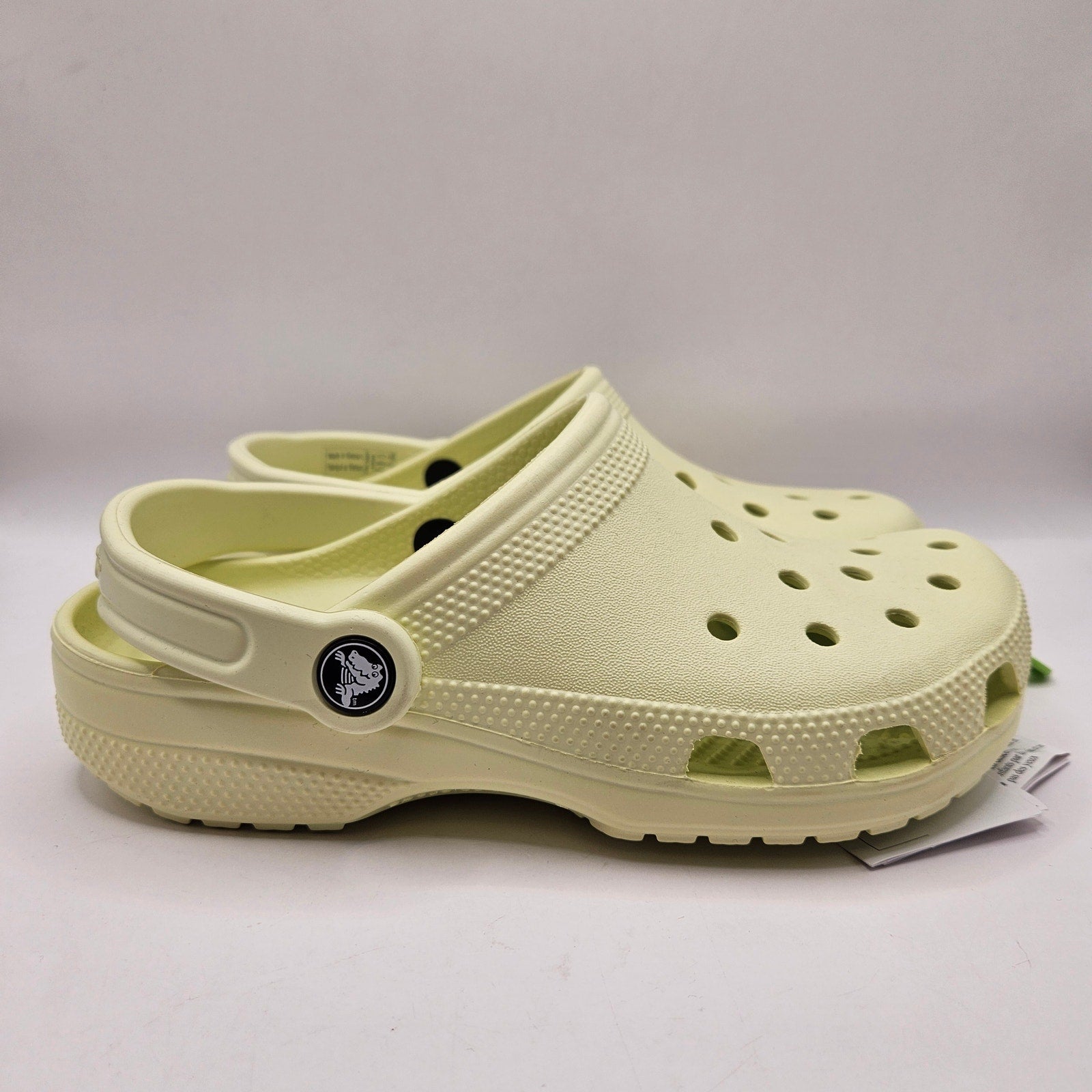 CROCS M4 W6 CLASSIC CLOG ATMOSPHERE BONE BEIGE UNISEX COMFORT SHOES NWT
