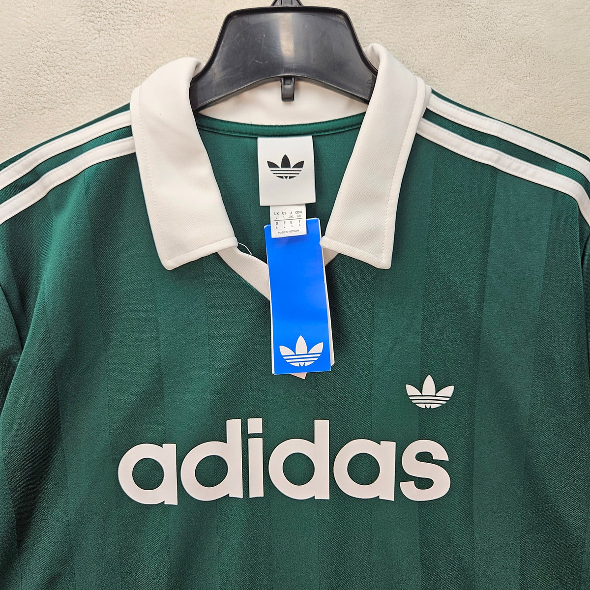 ADIDAS MEN'S LARGE ARCHIVE COLLAR ENGINEERED ACTIVE GREEN REGULAR FIT KE3582
