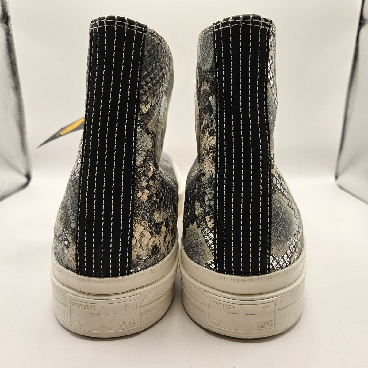CONVERSE MEN'S 16 FIRST STRING CHUCK TAYLOR SNAKESKIN SNOW WHITE BLACK A18412C