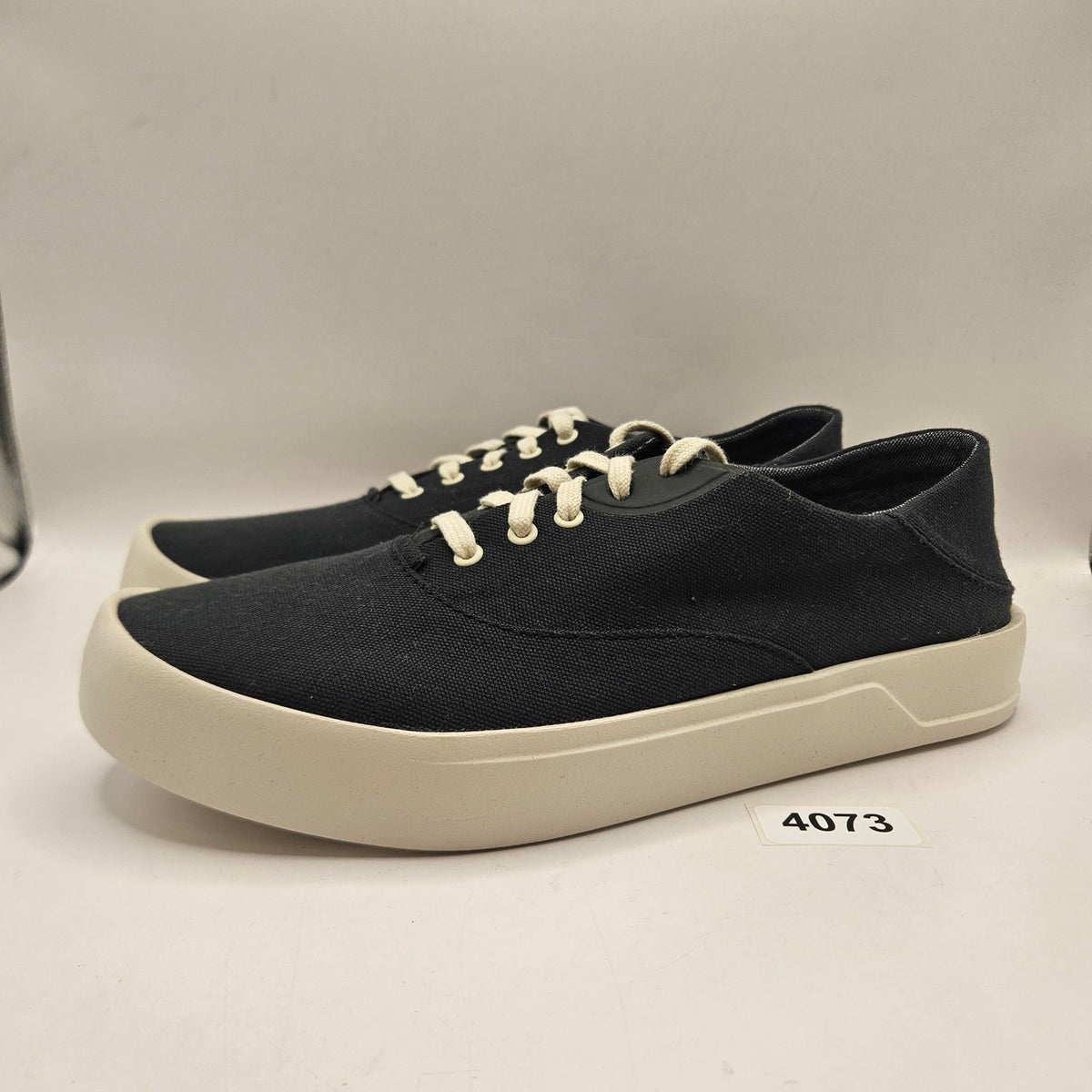 OLUKAI MEN'S 8 TRADEWIND LAVA ROCK BLACK CANVAS LOW TOP SNEAKER COMFY 10533-LRLR