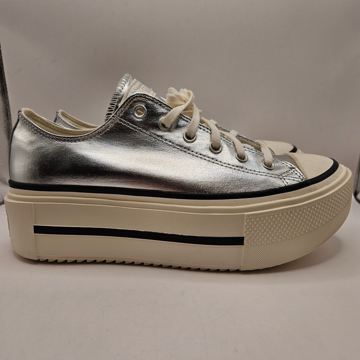 CONVERSE MEN'S 10 CHUCK TAYLOR LIFT STACK PLATFORM SILVER METALLIC A16406C