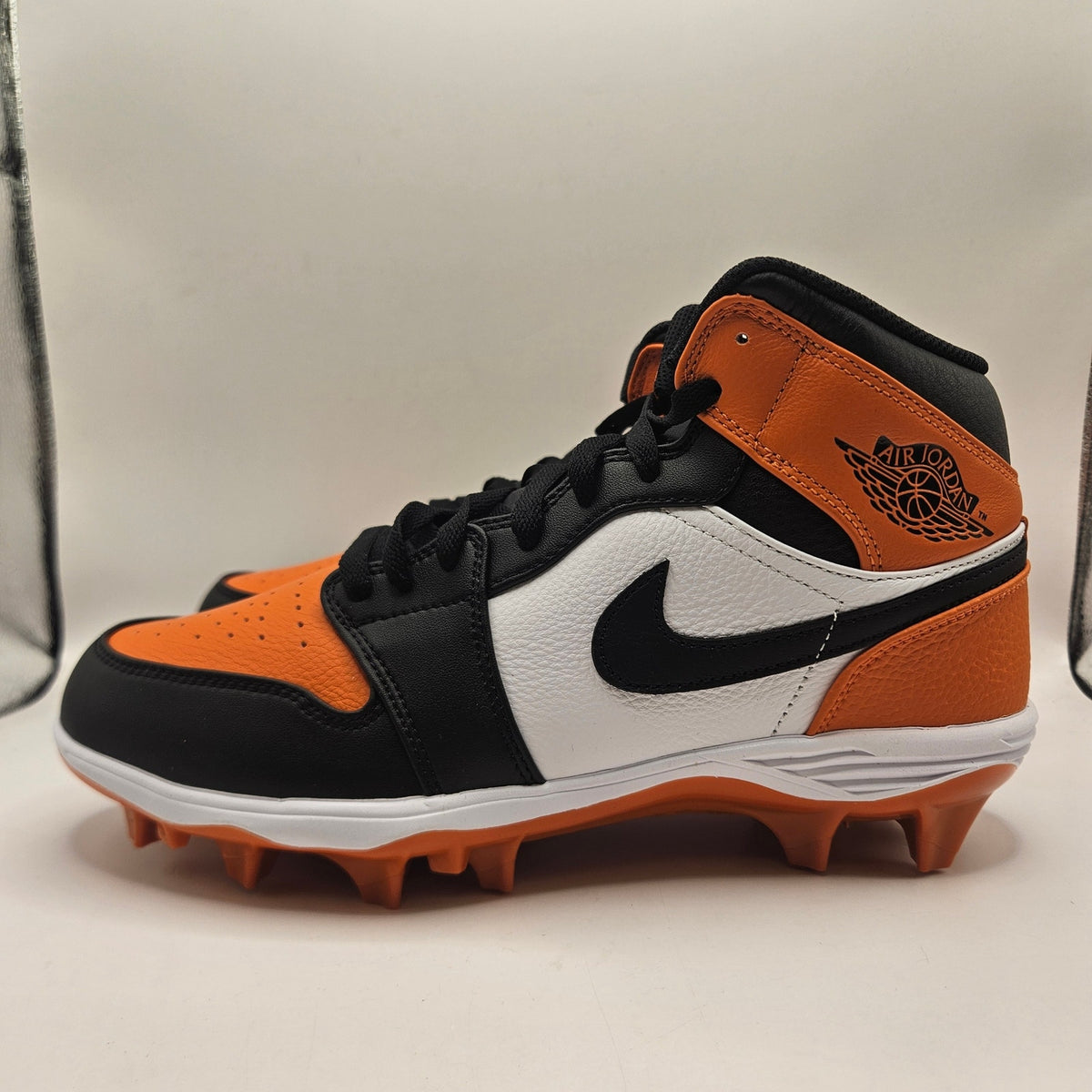 NIKE MEN'S 9.5 AIR JORDAN 1 MID TD CLEAT SHATTERED BACKBOARD FJ6805-801 NWOB