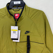 NIKE TECH WOVEN JACKET MEN'S SMALL GREEN FZ0750-307