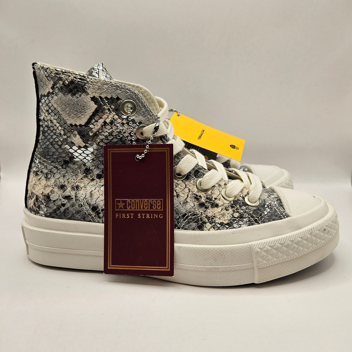 CONVERSE WOMEN'S 5 FIRST STRING CHUCK TAYLOR SNAKESKIN SNOW WHITE BLACK A18412C