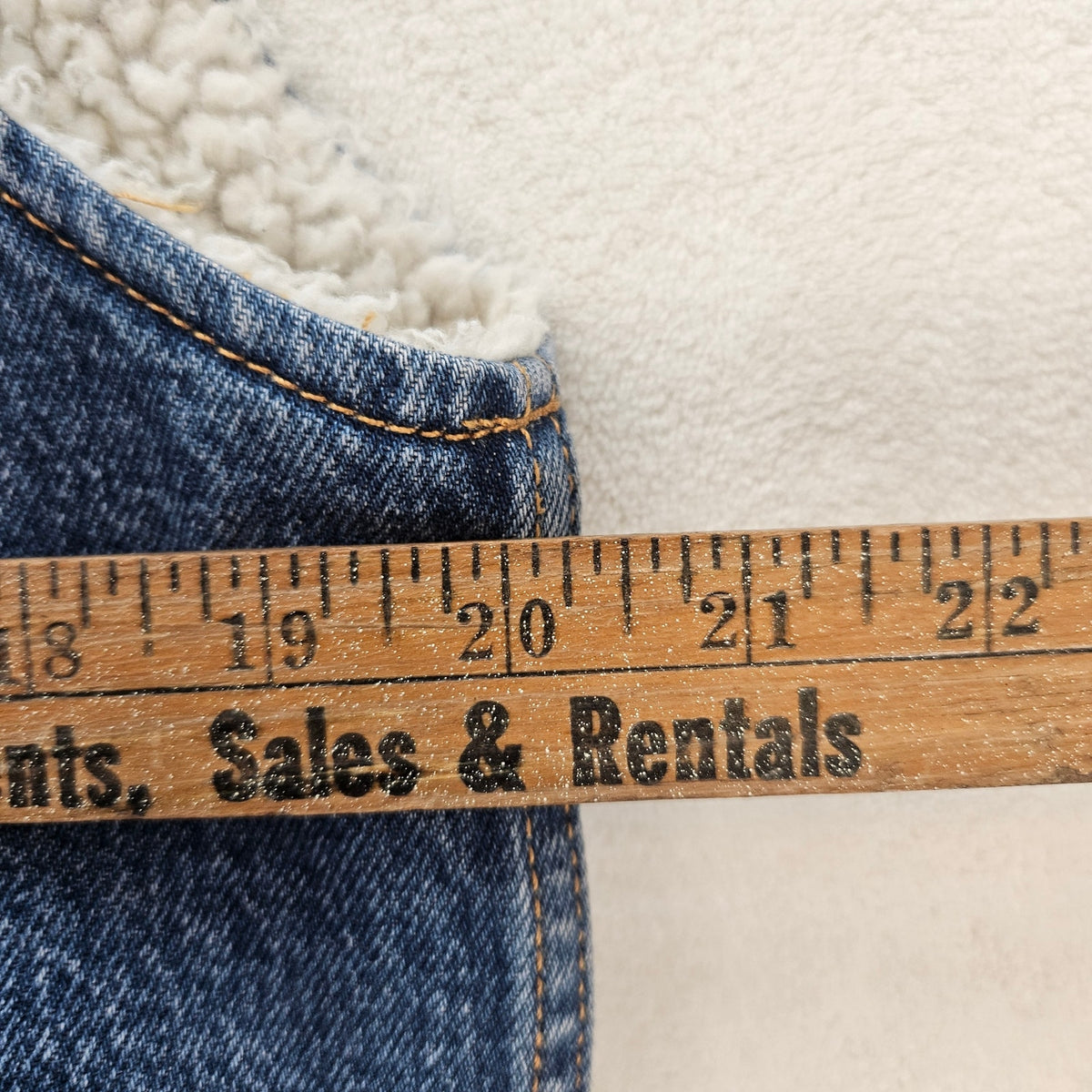 LEVI'S MEN'S SMALL WESTERN DENIM SHERPA VEST NWT SKY DESERT MEDIUM WASH