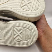 CONVERSE WOMEN'S 8.5 CHUCK TAYLOR ALL STAR CRUISE LOW WHITE CANVAS SUEDE A08788C