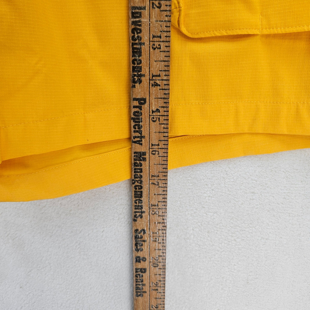 THE NORTH FACE MEN'S XL RIPSTOP CARGO SHORTS SUMMIT GOLD YELLOW NWT