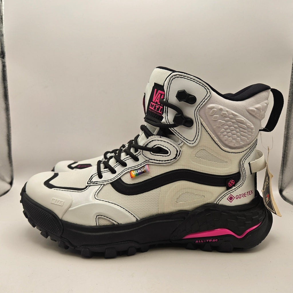 VANS WOMEN'S 8.5 CRESTLINE GORE-TEX MTE BOOTS TOGETHER AS OURSELVES WHITE PINK