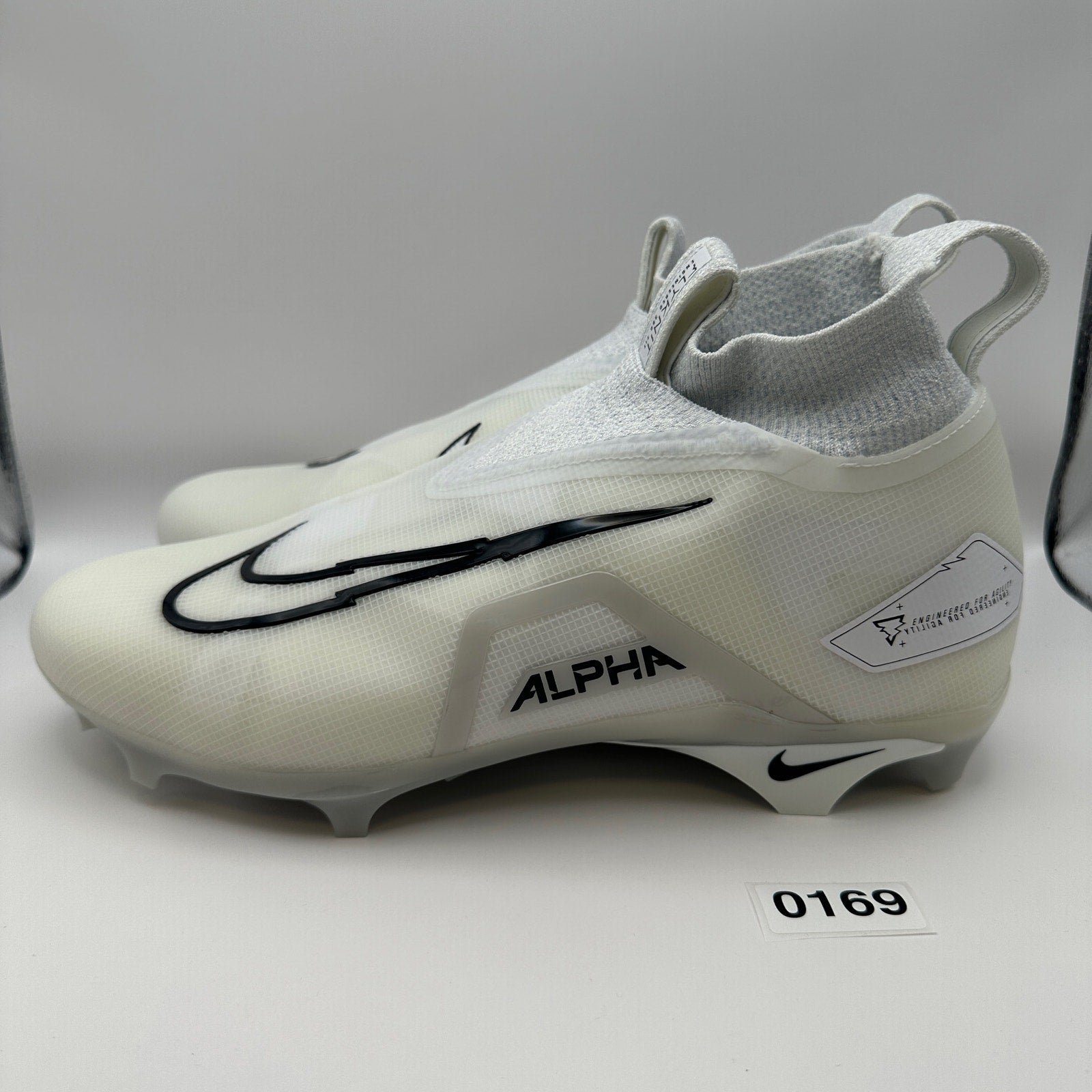 NIKE Men's 12.5 Alpha Menace ELITE 3 White Football Cleats DM1792-109