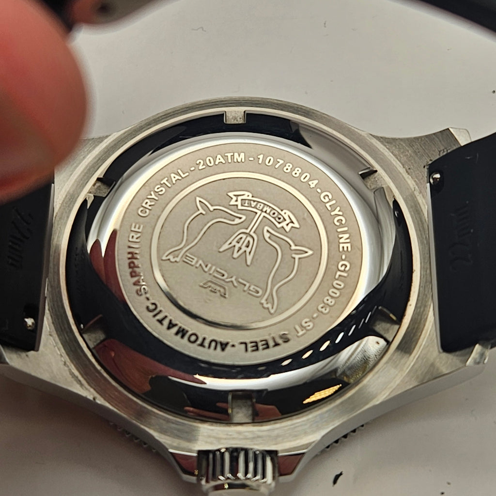 GLYCINE GL0083 COMBAT SUB 42MM SWISS AUTOMATIC WATCH WORN AFTERMARKET STRAP