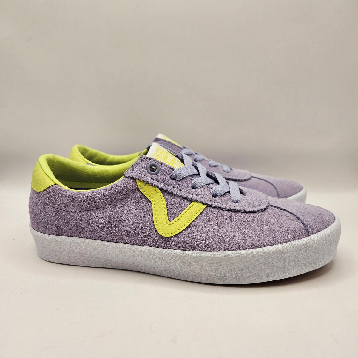 VANS WOMEN'S 7 SPORT LOW LAVENDER SNEAKER SHOES SUEDE NWOB