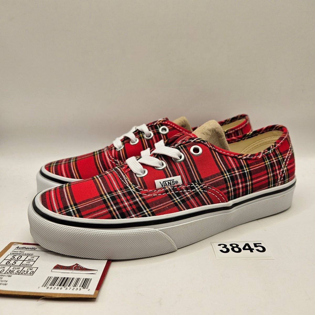 VANS WOMEN'S 6.5 AUTHENTIC LOW TOP SNEAKER PLAID RED NWOB