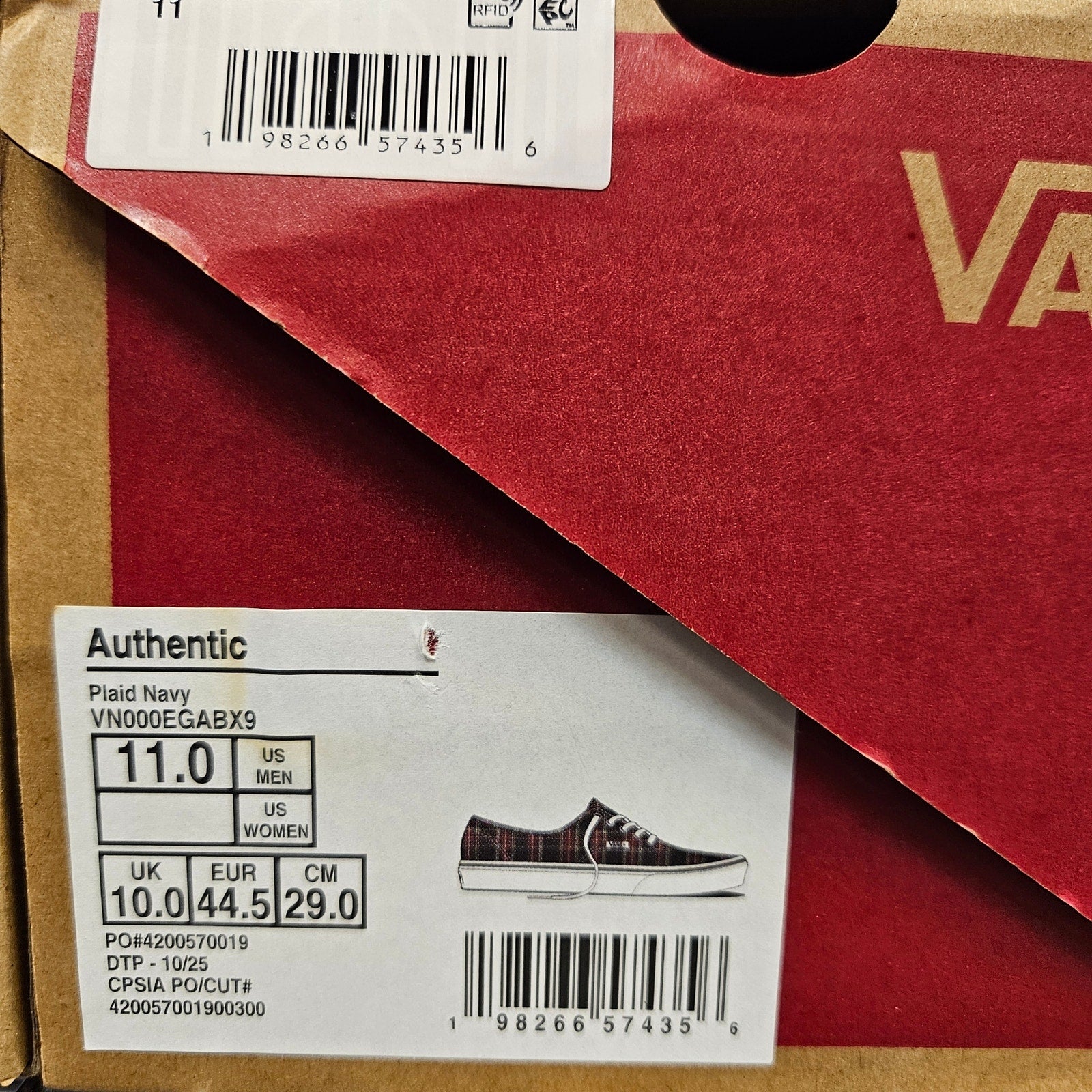 VANS MEN'S 11 AUTHENTIC LOW TOP SNEAKER PLAID NAVY NIB VN000EGABX9