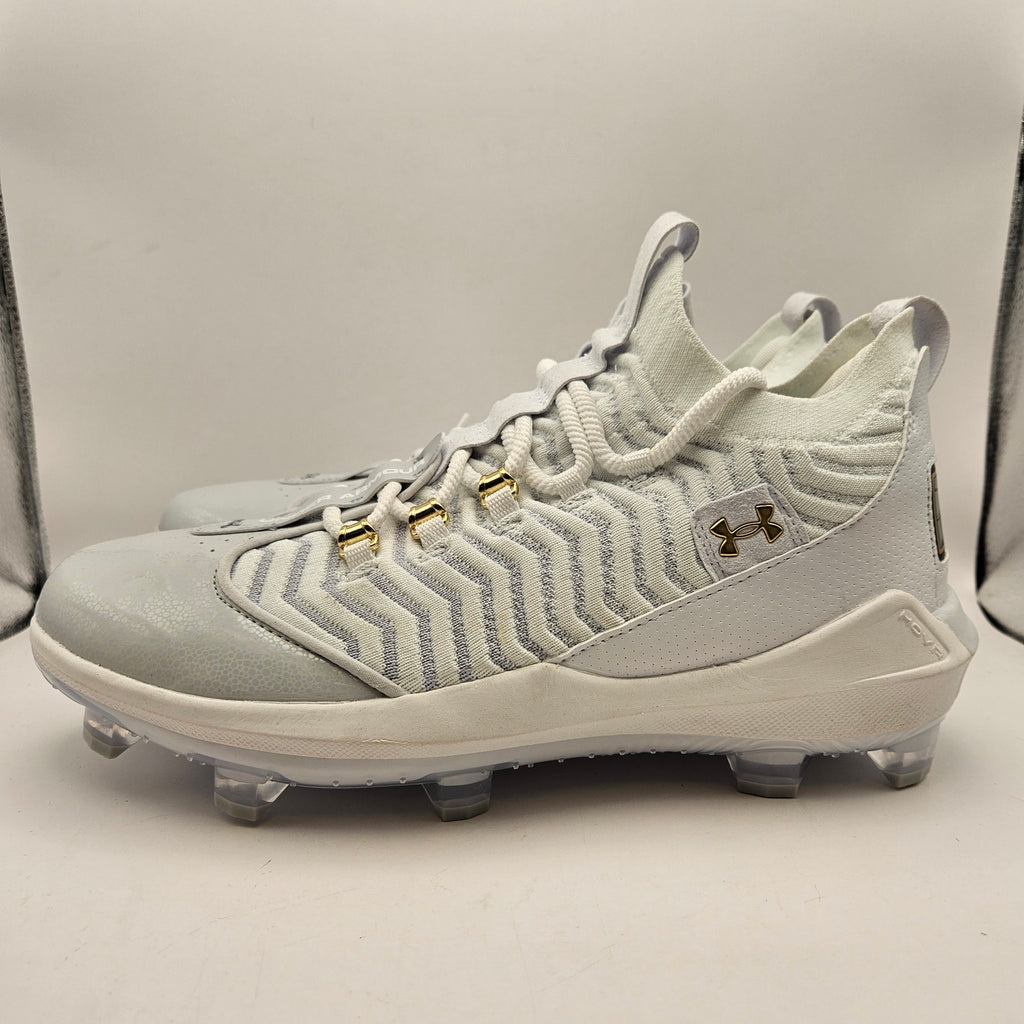 UNDER ARMOUR MEN'S 12 YARD LOW ST BASEBALL CLEATS WHITE GOLD 3027444-100 NWOB