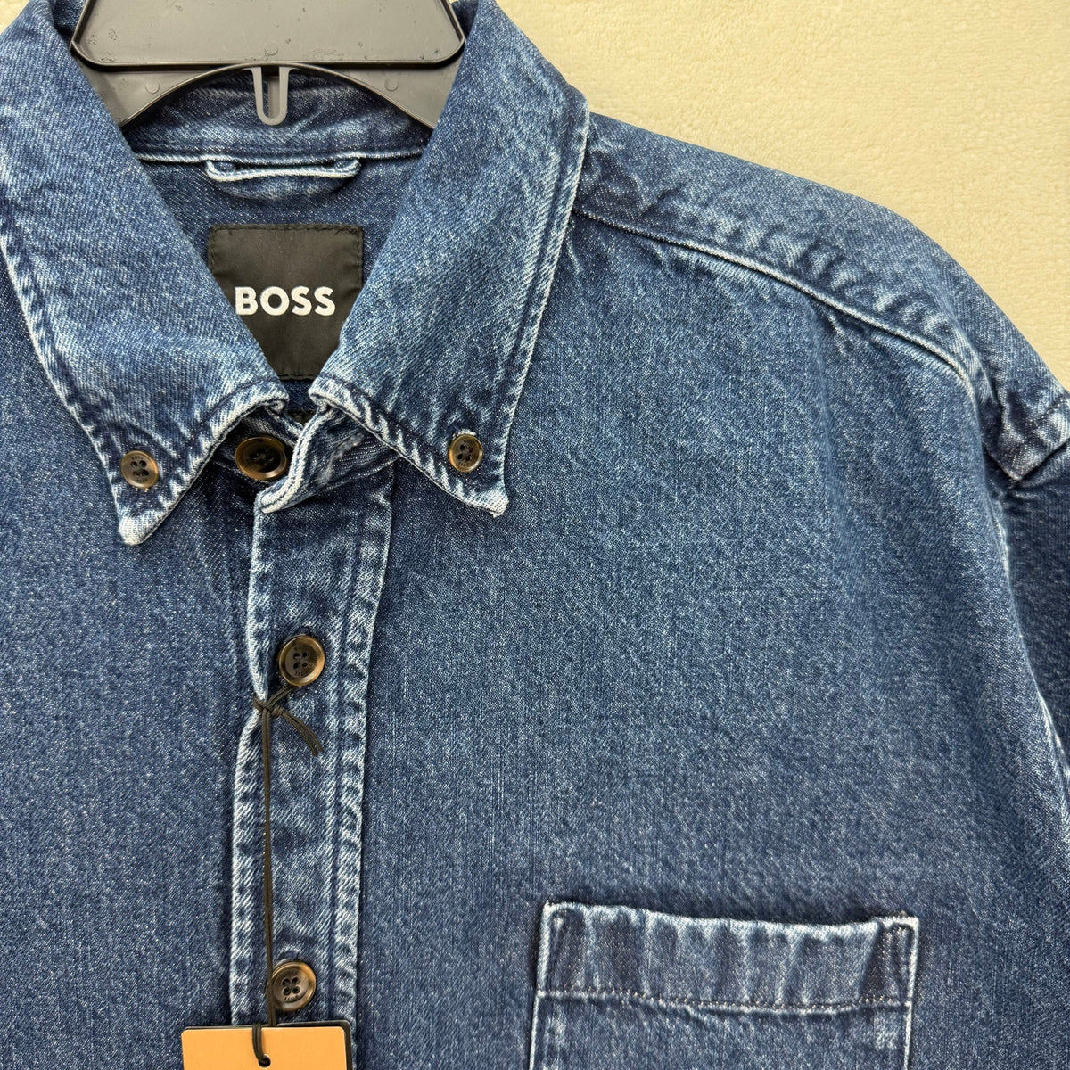 HUGO BOSS MEN'S XLARGE RELAXED FIT DENIM SHIRT BLUE THICK MATERIAL