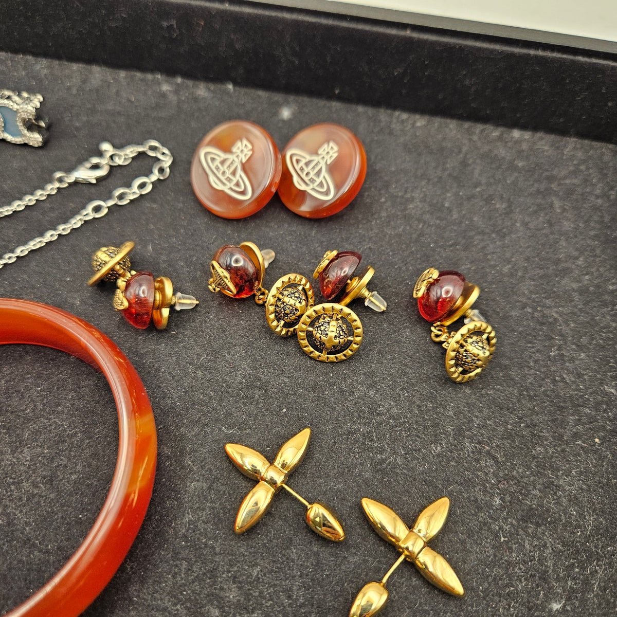 MIXED DESIGNER FASHION JEWELRY LOT NECKLACE EARRINGS BRACELET RINGS 1 TANGLED
