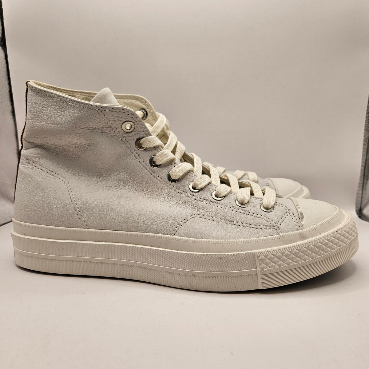 CONVERSE MEN'S 11 FIRST STRING CHUCK TAYLOR PREMIUM LEATHER WHITE HI A14281