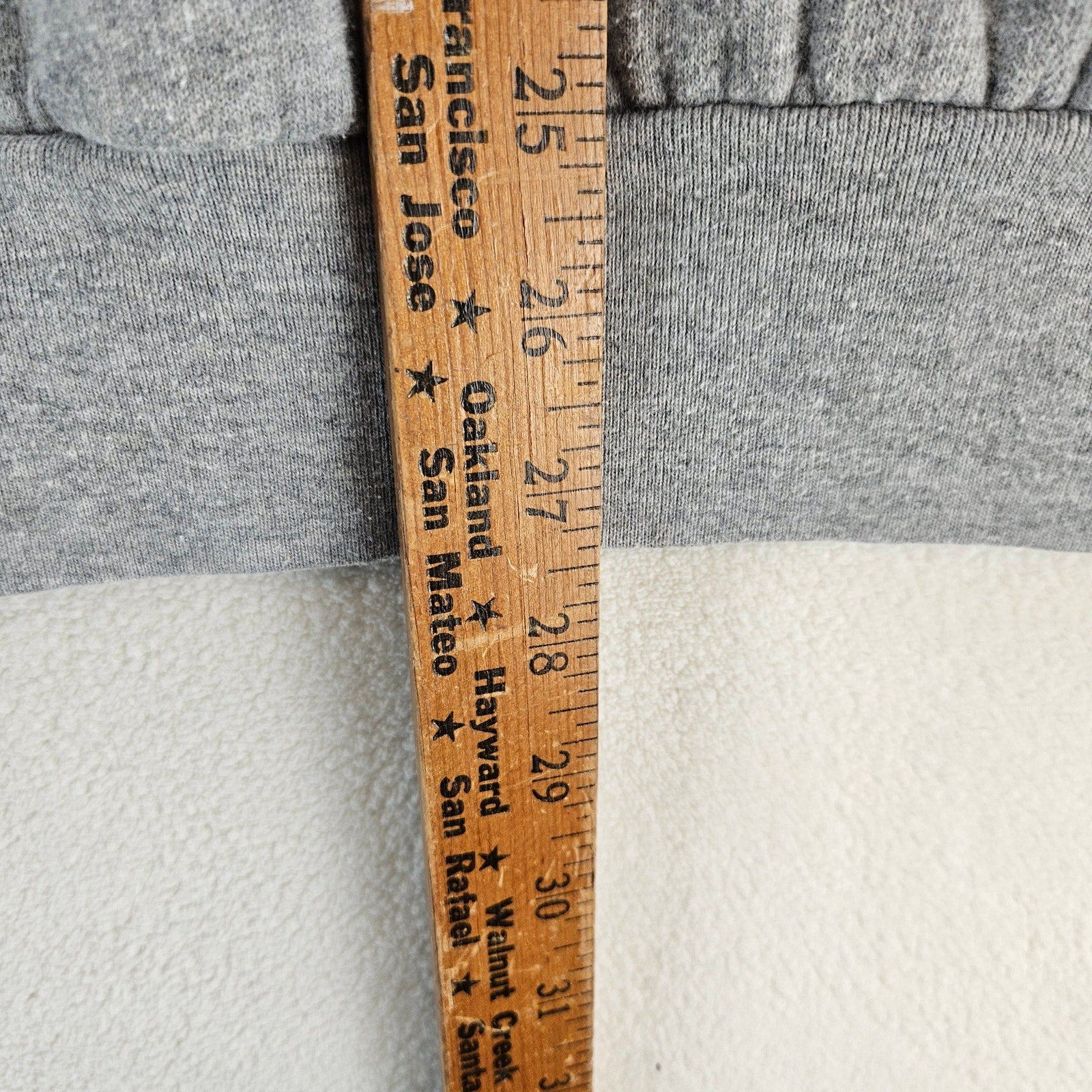 LEVI'S MEDIUM VINTAGE GRAY GRAPHIC PULLOVER HOODIE SMILEY FACE STRAWBERRY