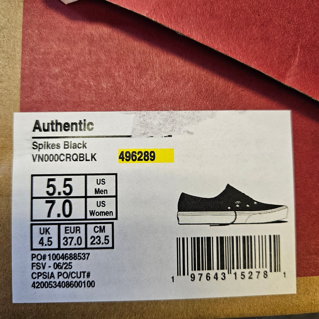 VANS WOMEN'S 7 AUTHENTIC SPIKE BLACK SUEDE WHITE GOTHIC VINTAGE NIB