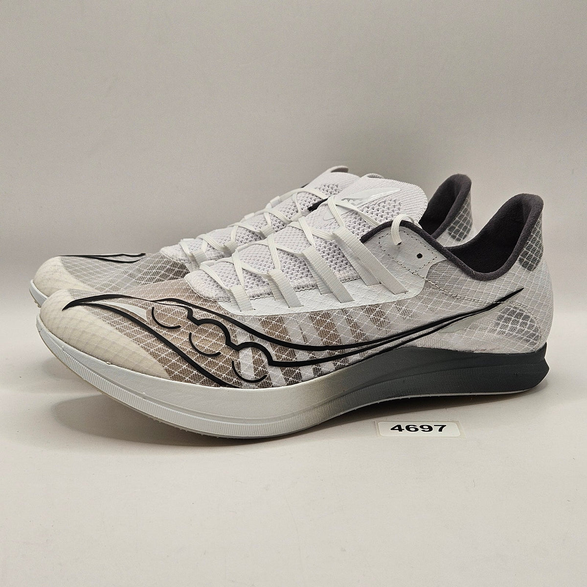 SAUCONY MEN'S 9 TERMINAL VT RACING TRACK & FIELD SPIKES S29101-10 WHITE BLACK