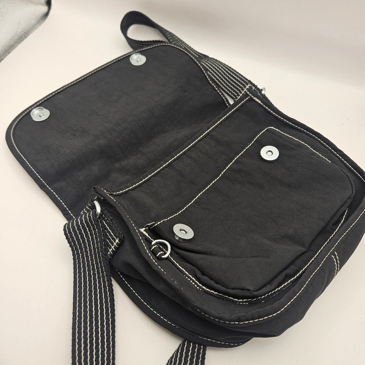 KIPLING FINLEY CROSSBODY NYLON BAG FLAP CLOSURE BLACK