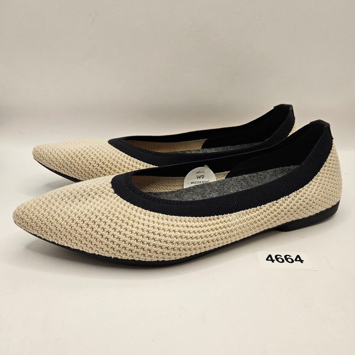 ALLBIRDS WOMEN'S 9 BREEZER POINT BALLET FLAT WARM WHITE BLACK SOLE A12672