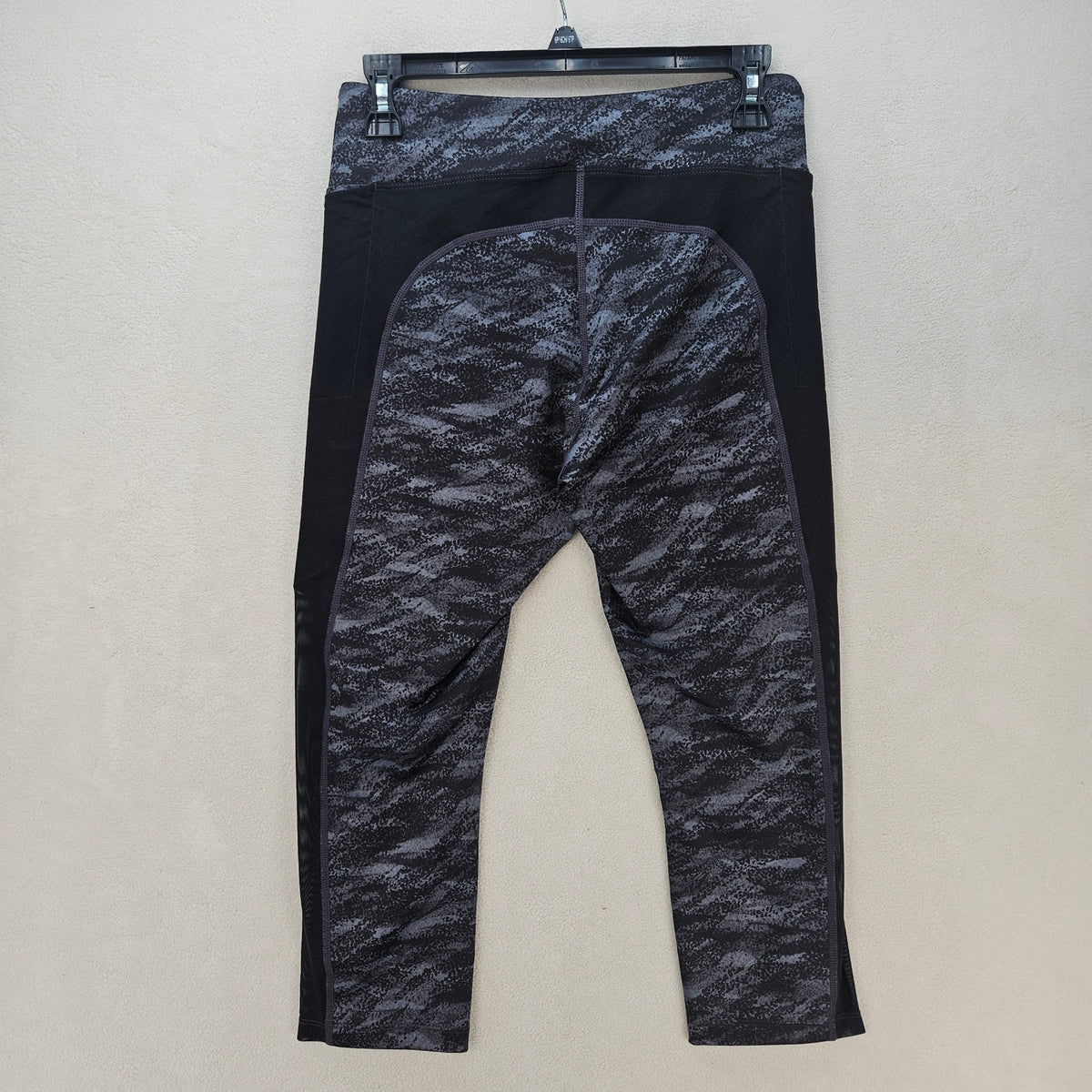 ASICS WOMEN'S MEDIUM KATE POCKET CAPRI 7/8 LEGGING BREATHABLE GRAY NWT