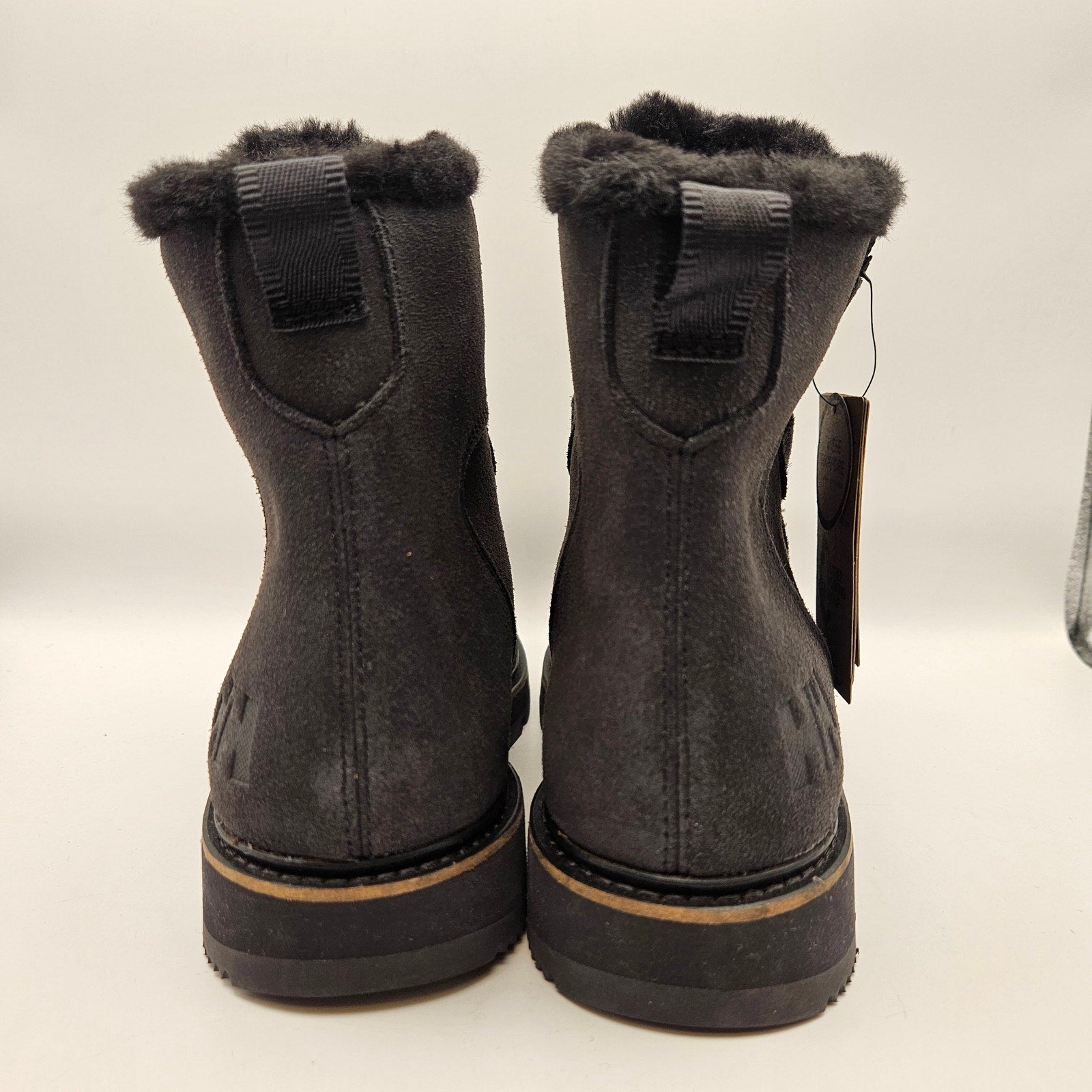 HELLY HANSEN WOMEN'S 6 WINTER BOOTS BLACK FAUX FUR LINED COLD WEATHER SNOW NWOB