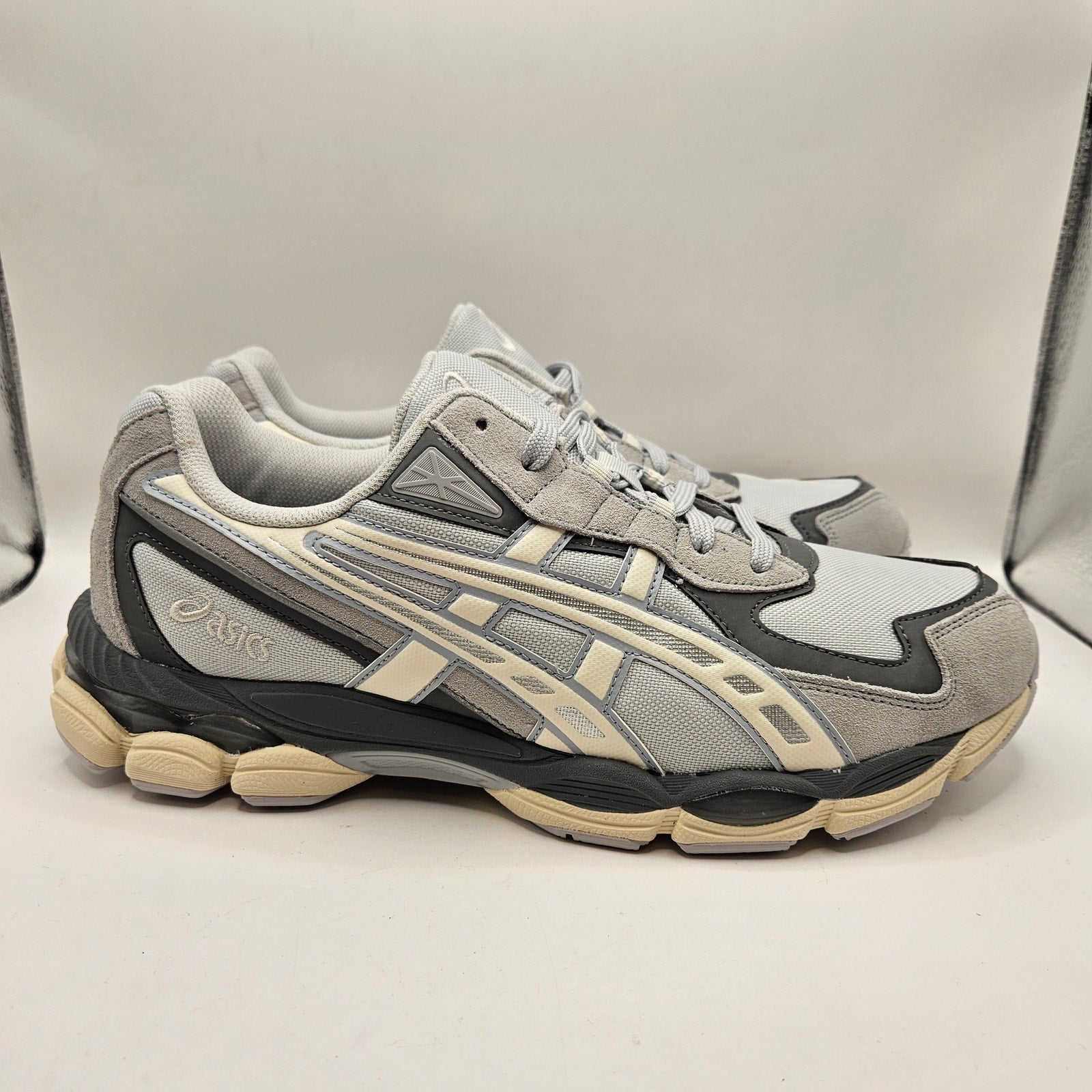 ASICS WOMEN'S 11.5 GEL-NYC 2055 GLACIER GREY CREAM 1203A755 NWOB