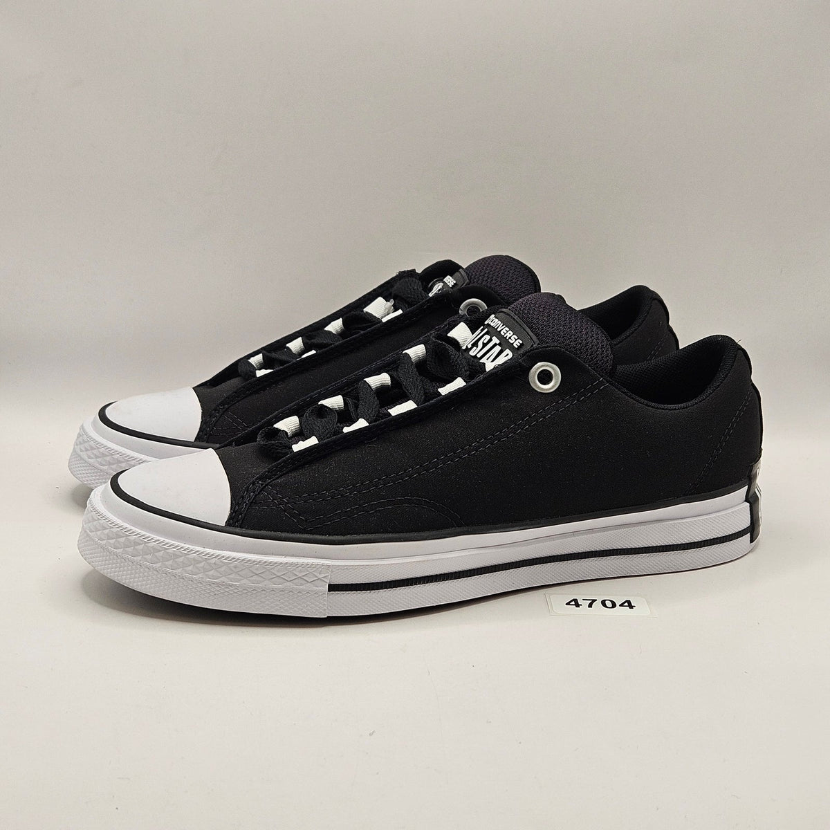 CONVERSE MEN'S 8.5 CHUCK TAYLOR PUFF OX TRAINER SNEAKER BLACK WHITE A14723C