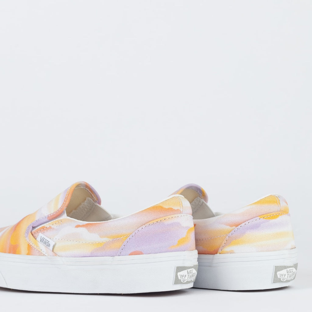 VANS WOMEN'S 9 SLIP ON FESTIVAL DREAM MULTI NIB VN000BVZCYJ