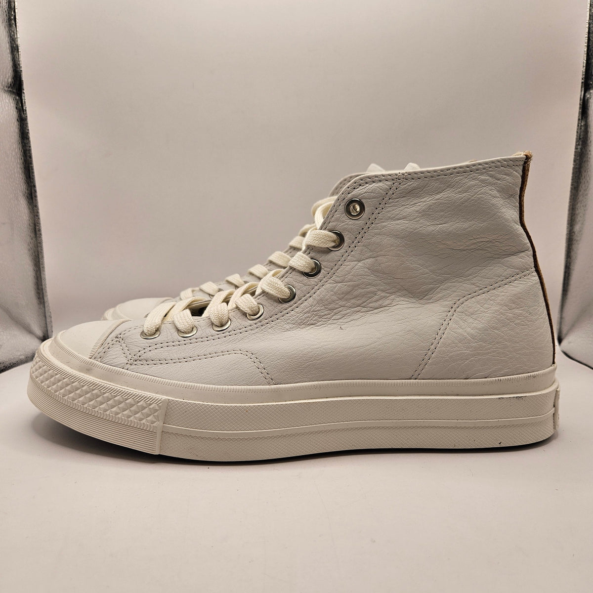 CONVERSE MEN'S 11 FIRST STRING CHUCK TAYLOR PREMIUM LEATHER WHITE HI A14281