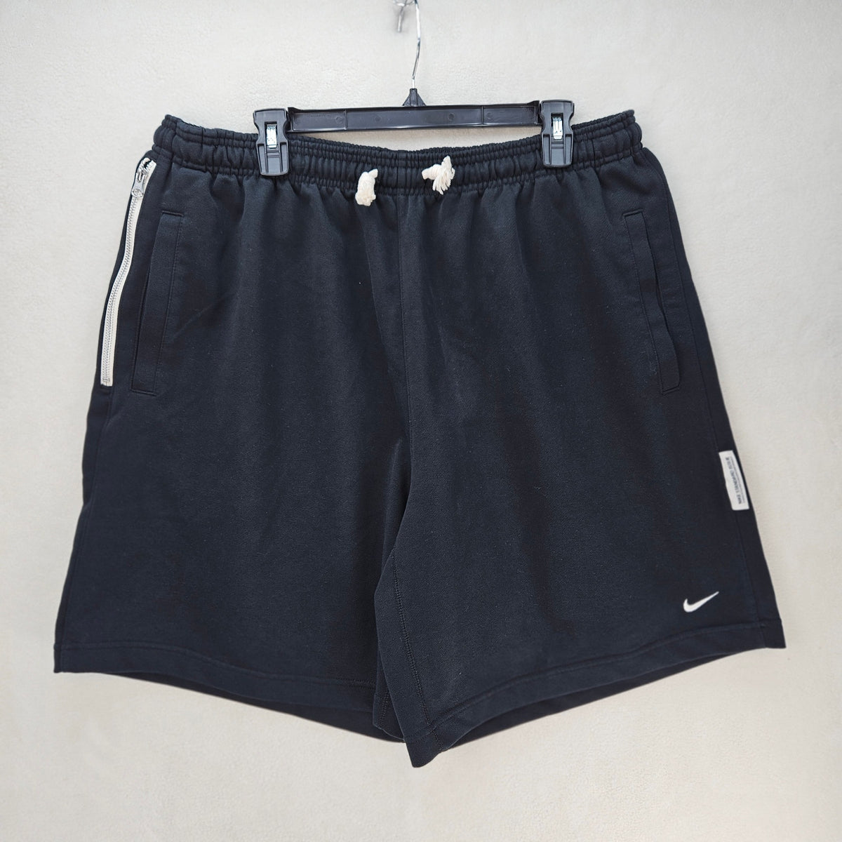 NIKE MEN'S XXL STANDARD ISSUE BLACK TERRY CLOTH TRAINING SHORTS DRAWSTRINGS