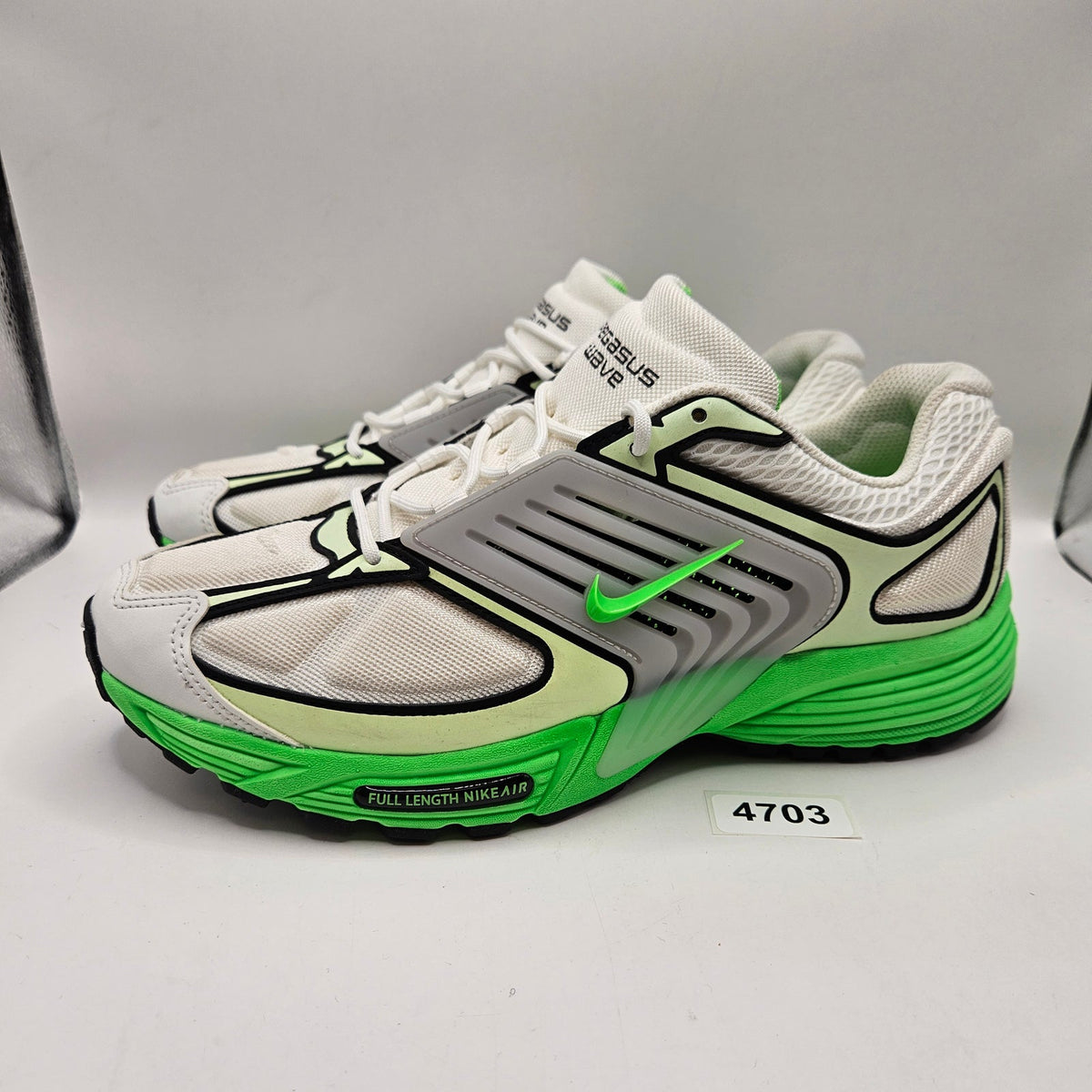 NIKE MEN'S 10 AIR PEGASUS WAVE WHITE GREEN STRIKE RUNNING SNEAKER IB0612-103