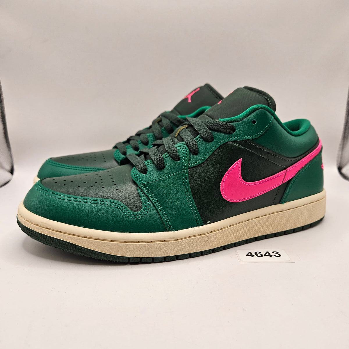 JORDAN WOMEN'S 11 AIR JORDAN 1 LOW MALACHITE FIR PINK BLAST GREEN DC0774-300